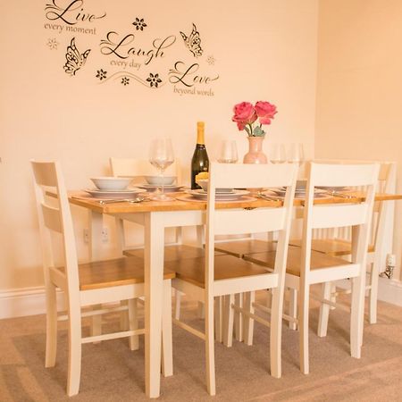 Stunning 3 Double Bedroom Apartment - *Town Centre / Near Beach* Berwick Upon Tweed Exterior foto