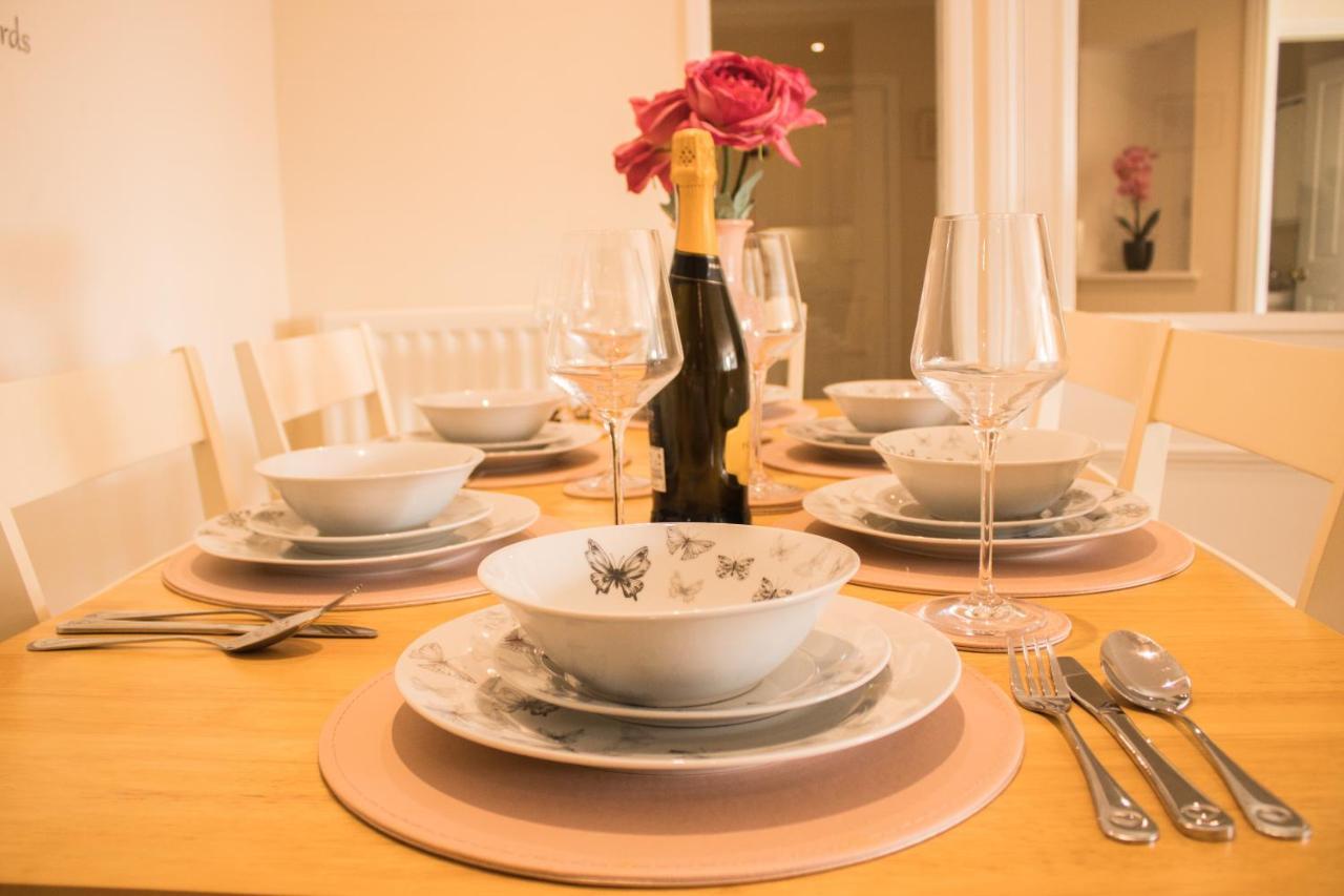 Stunning 3 Double Bedroom Apartment - *Town Centre / Near Beach* Berwick Upon Tweed Exterior foto